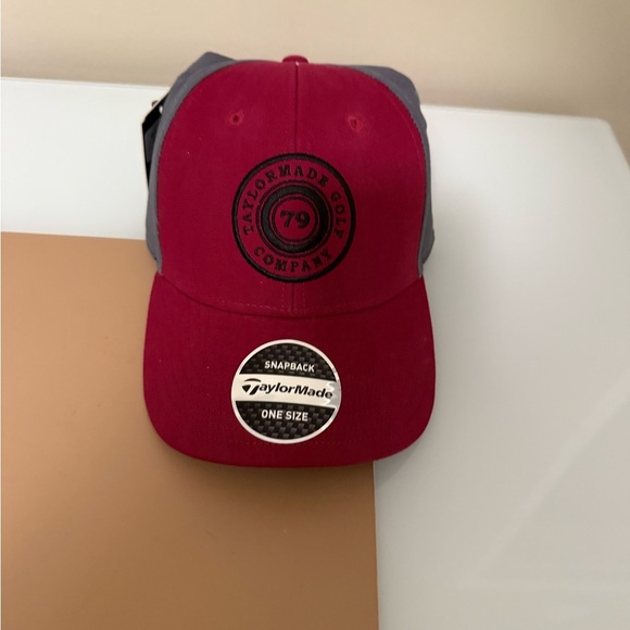 TaylorMade Red and Gray Snapback Hat - Picture 1 of 6